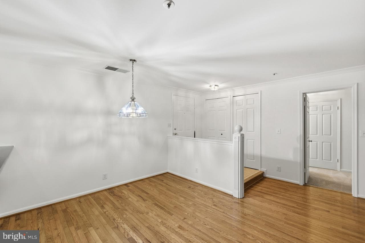 240 S Reynolds Street #212 photo 10
