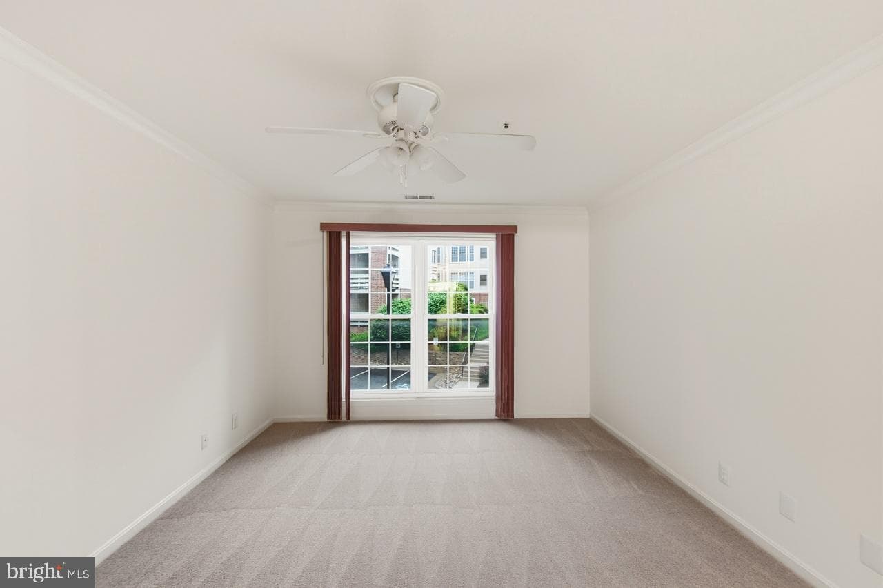 240 S Reynolds Street #212 photo 19