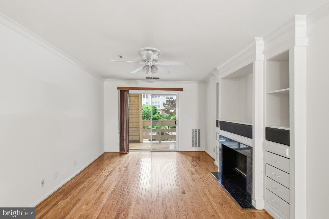 240 S Reynolds Street #212 photo 6