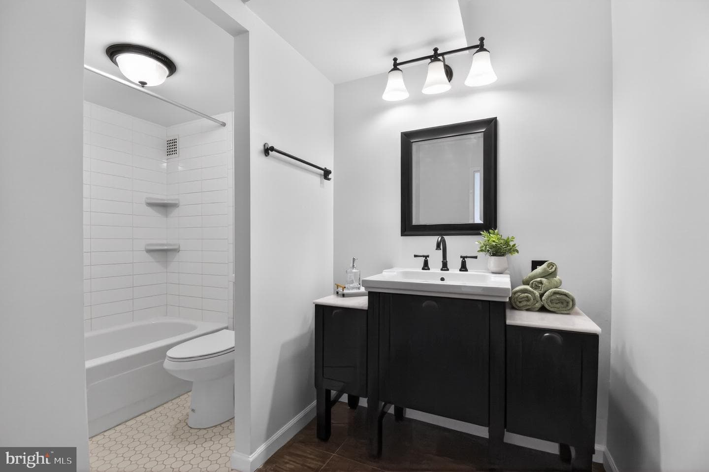 1225 Martha Custis Drive #415 photo 11