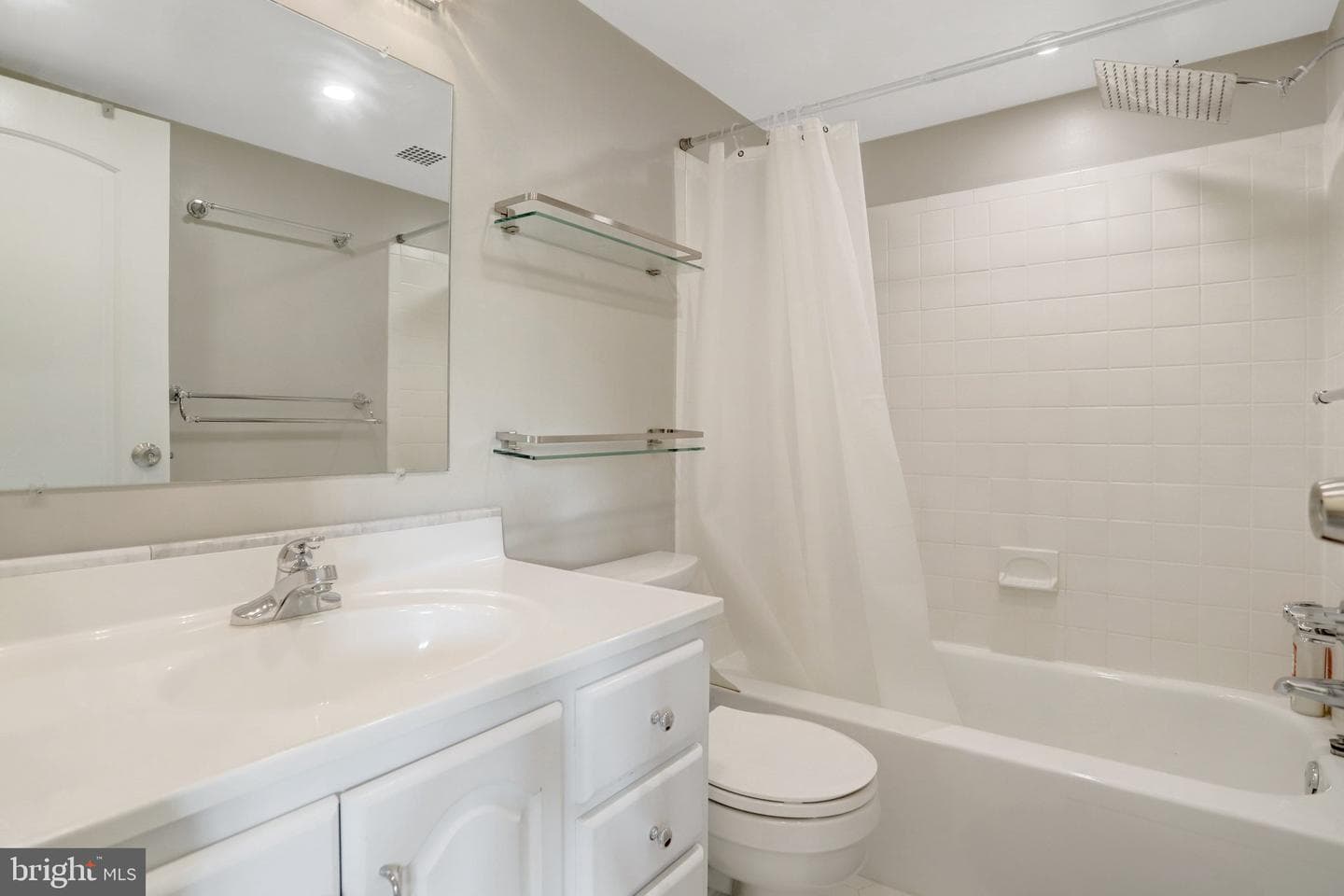 200 N Pickett Street N #206 photo 20