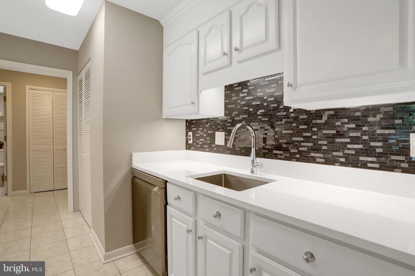 200 N Pickett Street N #206 photo 9