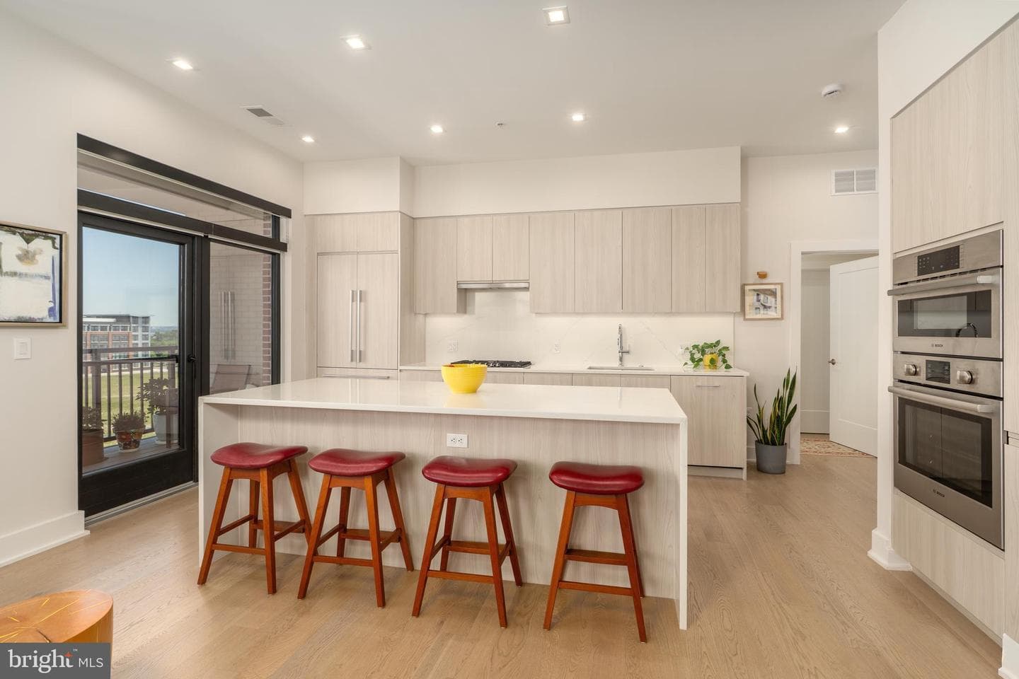 701 Swann Avenue #504, Alexandria