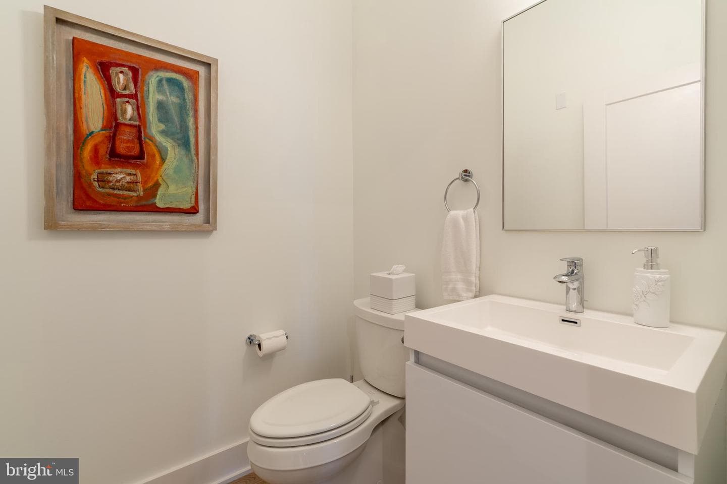701 Swann Avenue #504 photo 13