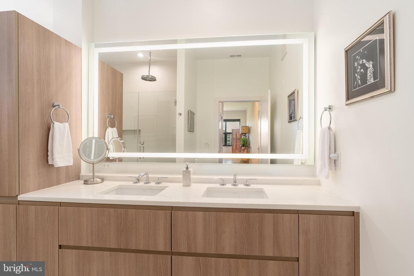 701 Swann Avenue #504 photo 18