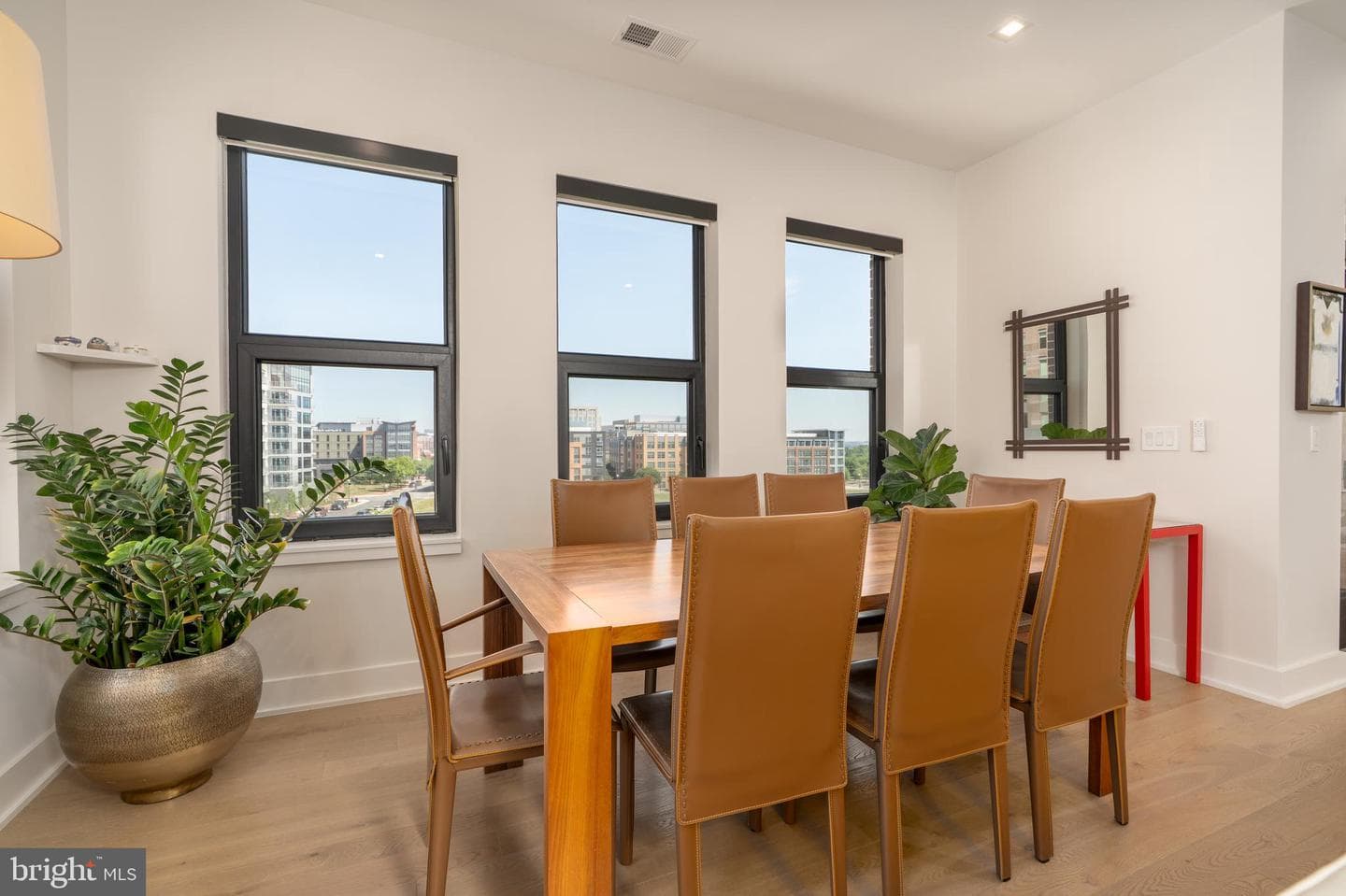 701 Swann Avenue #504 photo 8