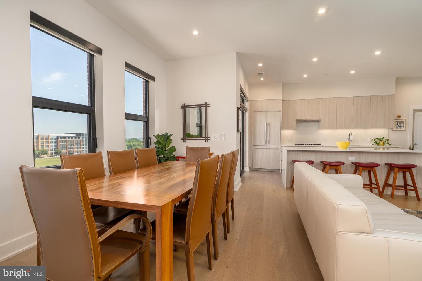 701 Swann Avenue #504 photo 9