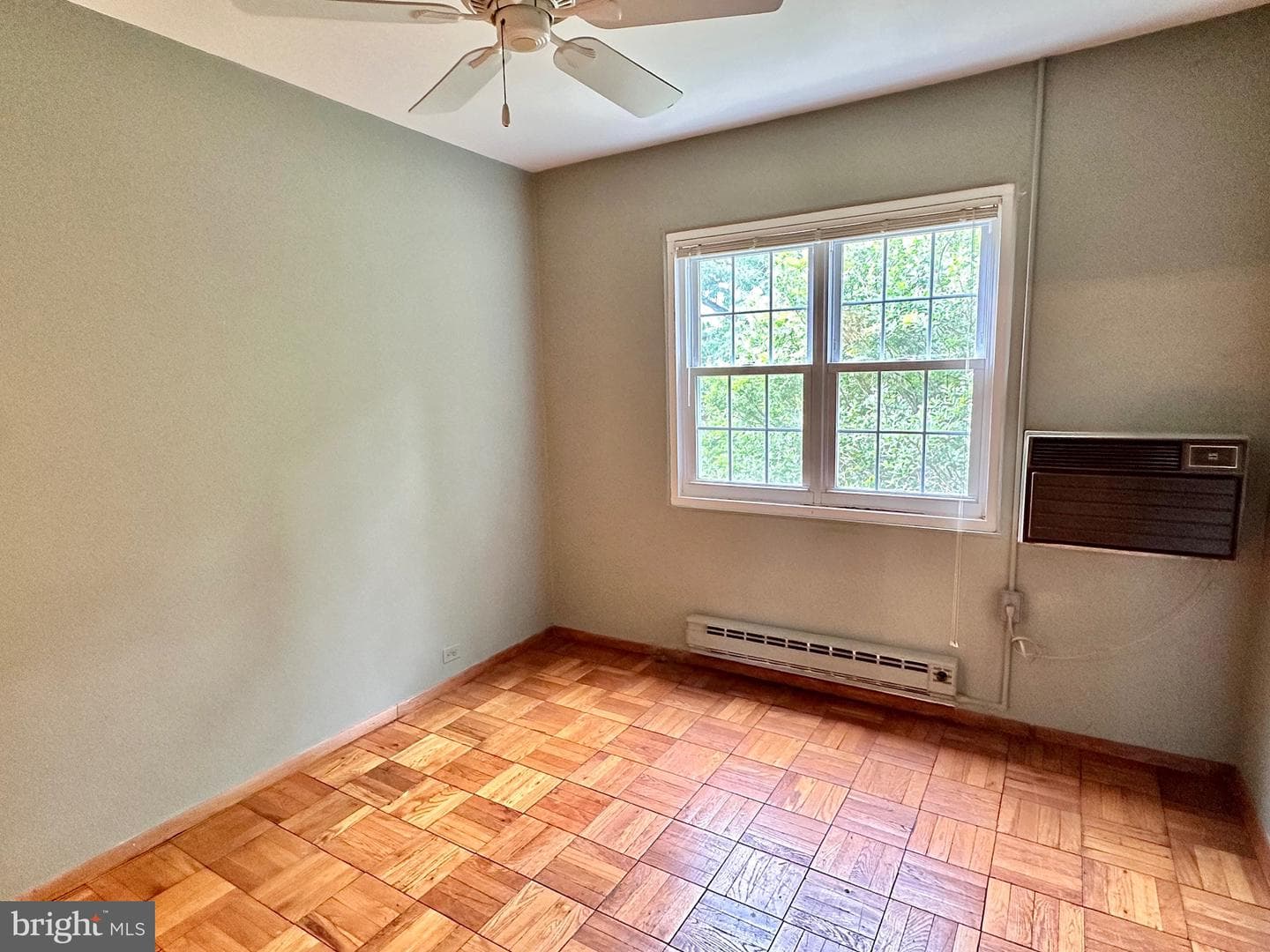 1119 Beverley Drive photo 8
