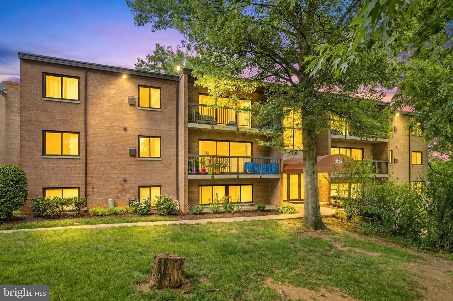 3210 S 28th Street #404, Alexandria