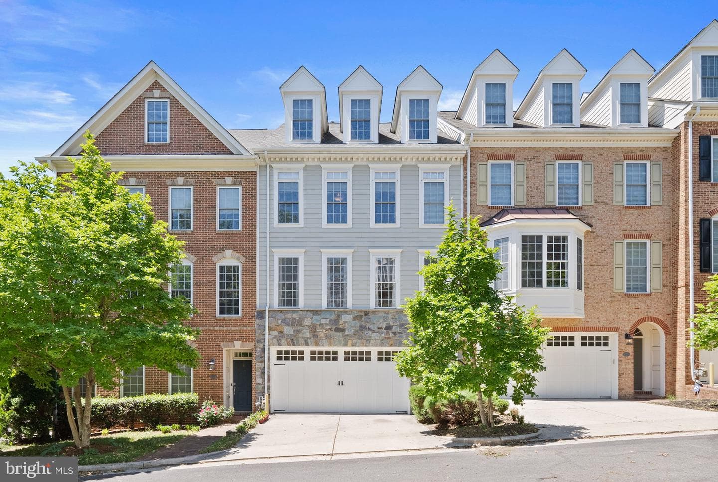 3549 Goddard Way, Alexandria