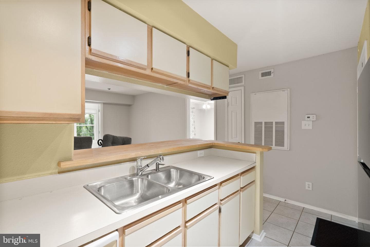 3313 Wyndham Circle #3209 photo 4