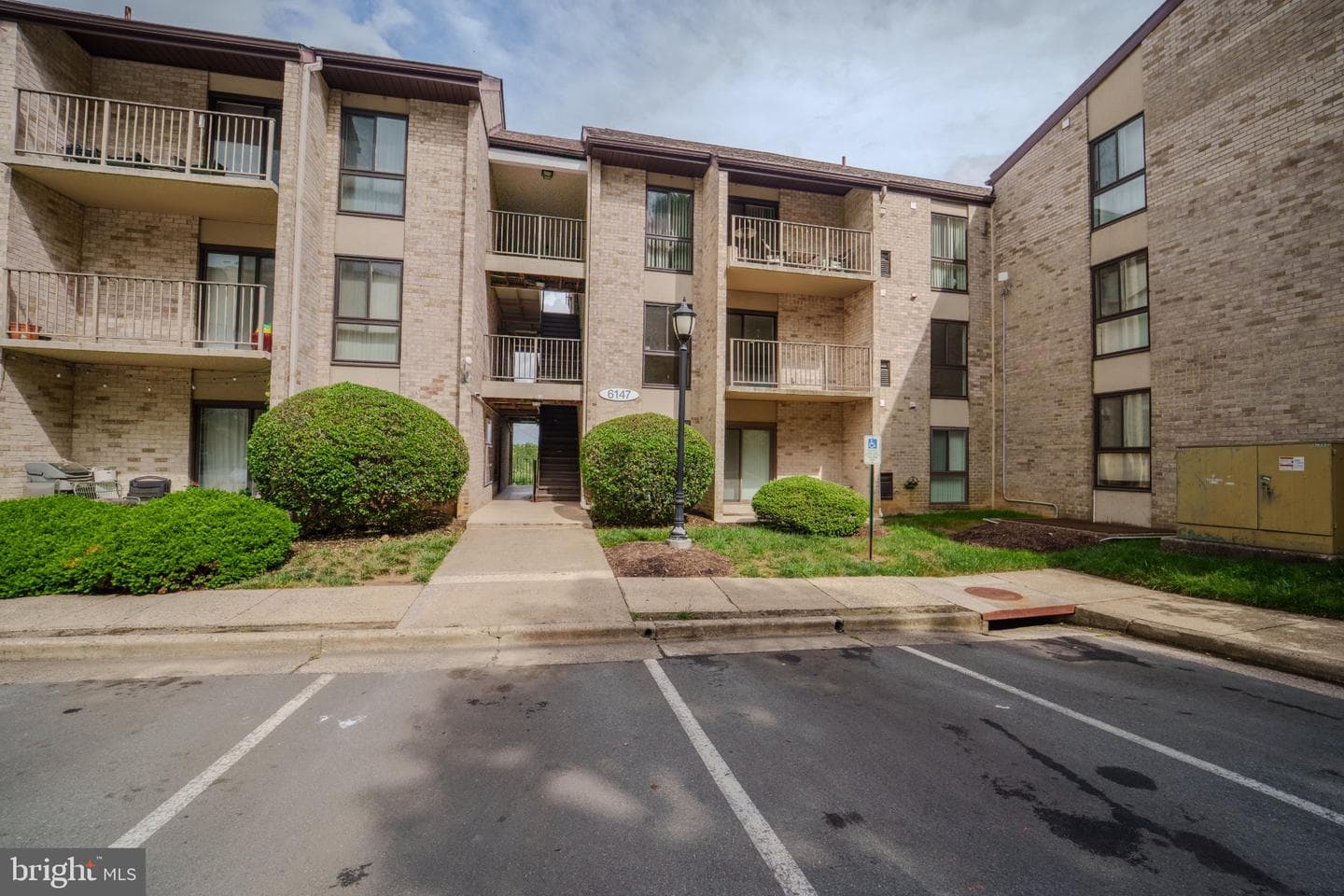 6147 Edsall Road #N, Alexandria