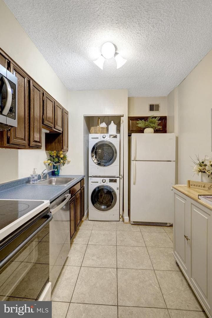 5500 Holmes Run Parkway #1118 photo 23