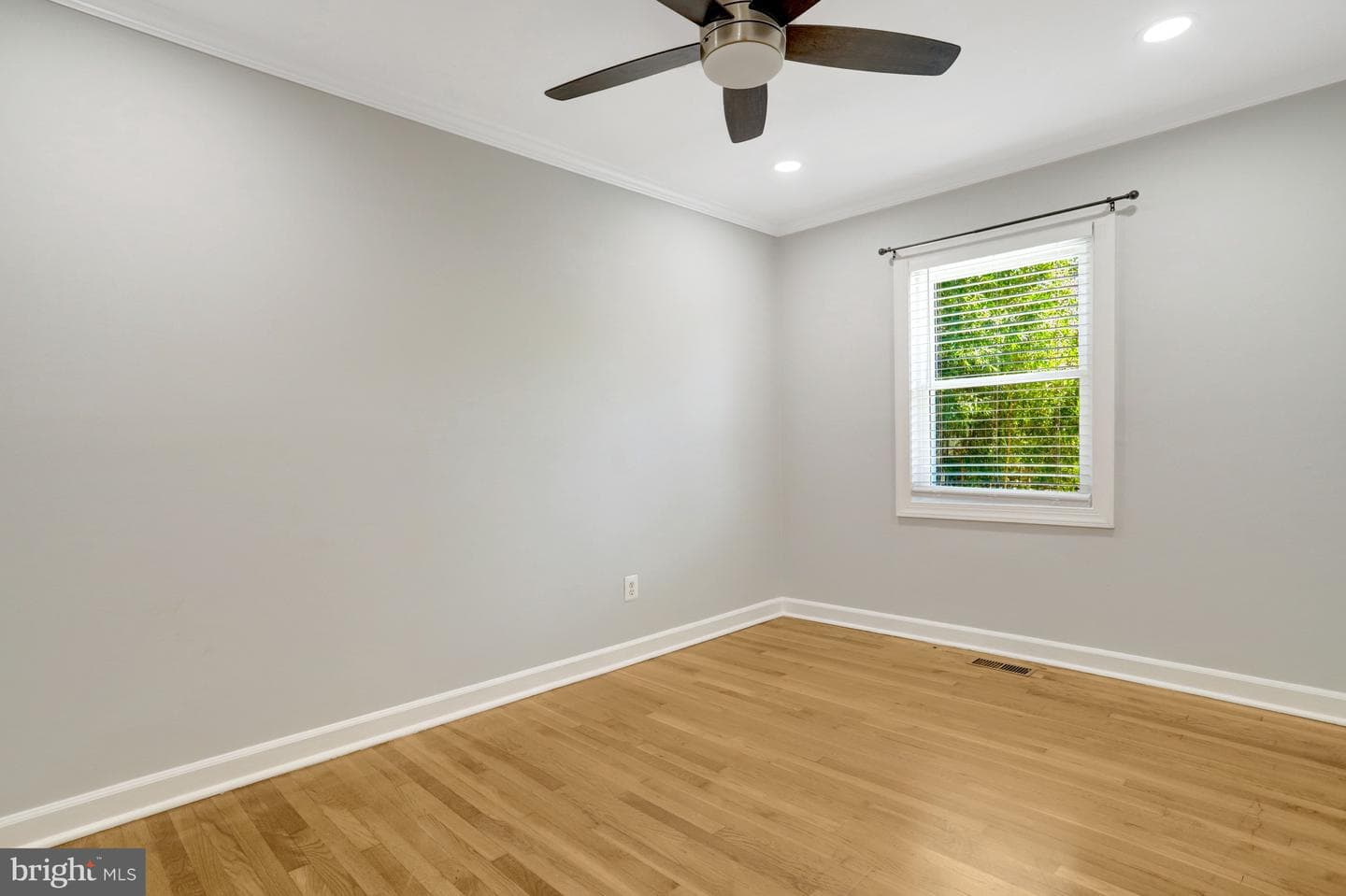 2935 Landover Street photo 17