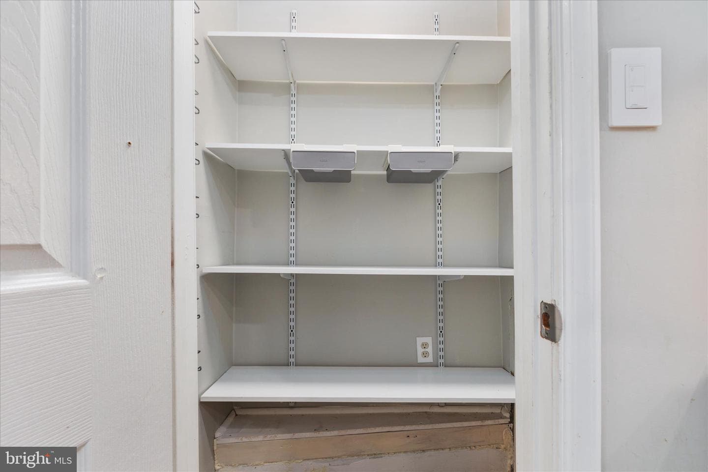 523 N Alfred Street photo 12