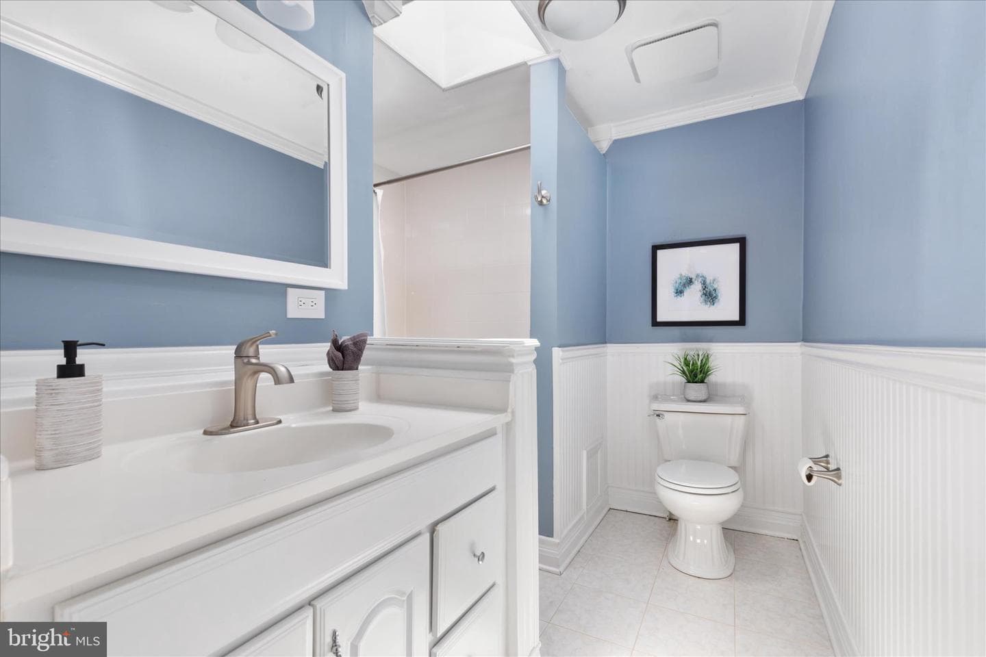 523 N Alfred Street photo 22