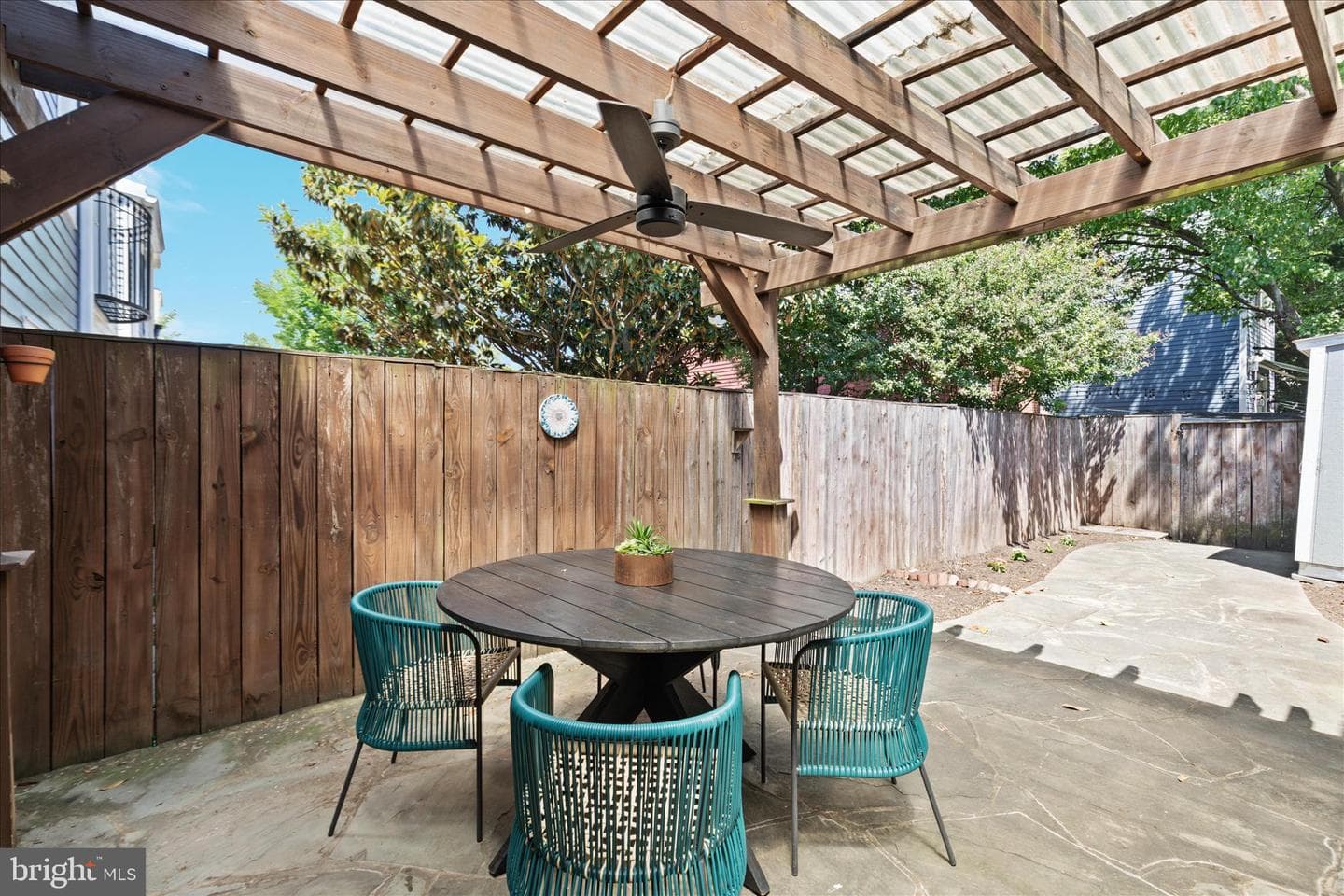 523 N Alfred Street photo 24