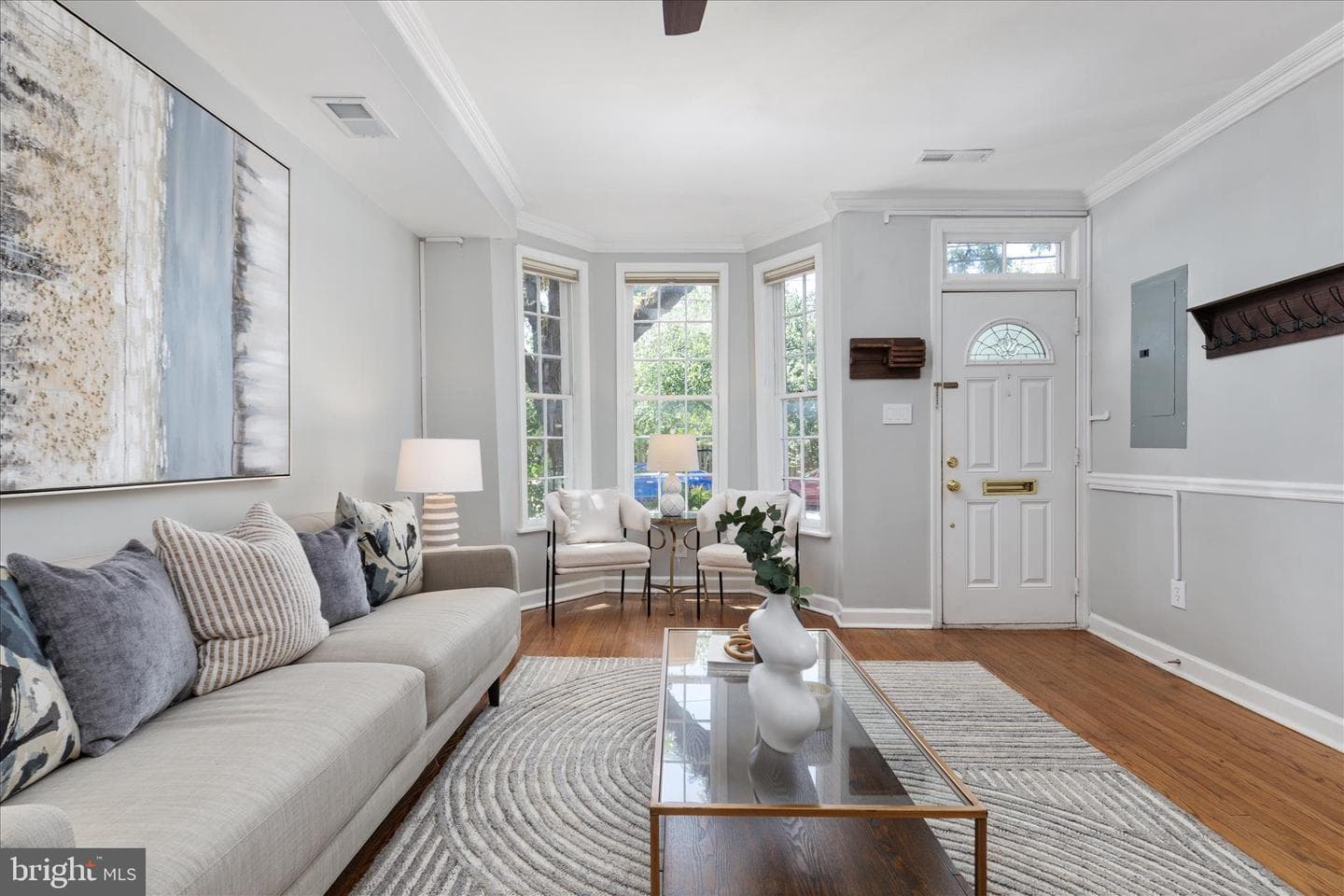 523 N Alfred Street photo 3