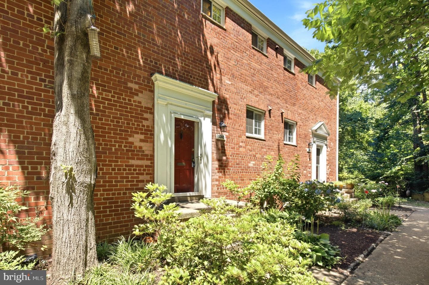 3243 Valley Drive, Alexandria