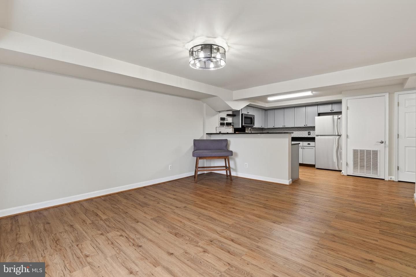 1461 Van Dorn Street N #a photo 15
