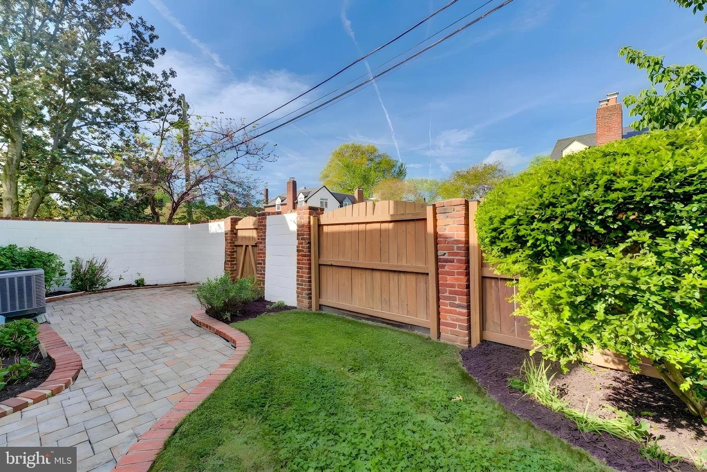701 Devon Place photo 7