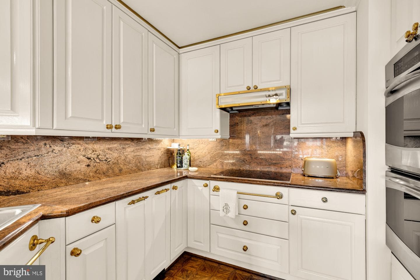 400 Madison Street #501/510 photo 11
