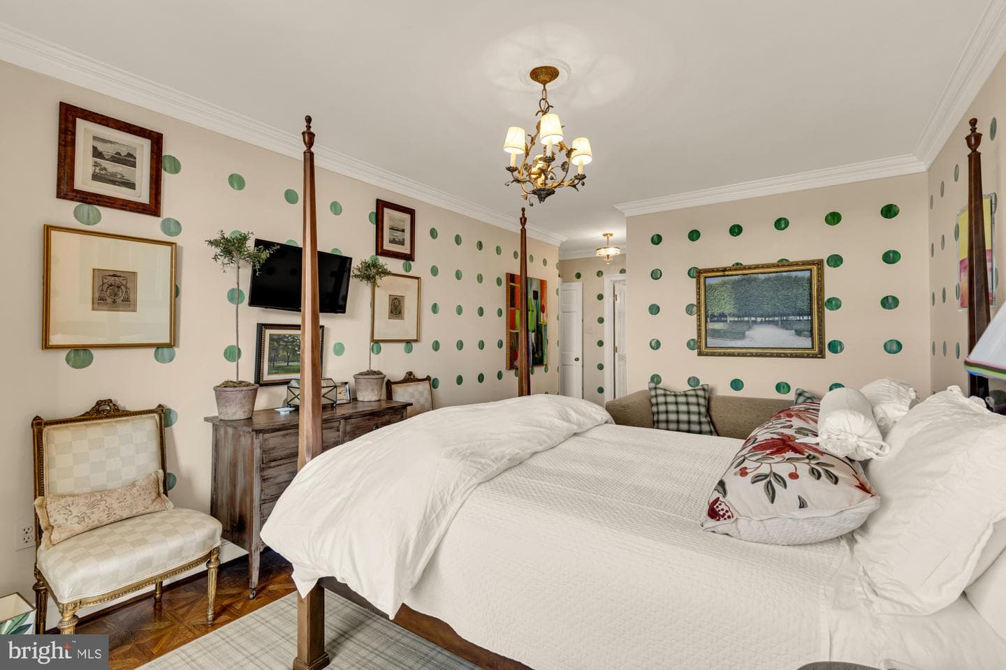 400 Madison Street #501/510 photo 29