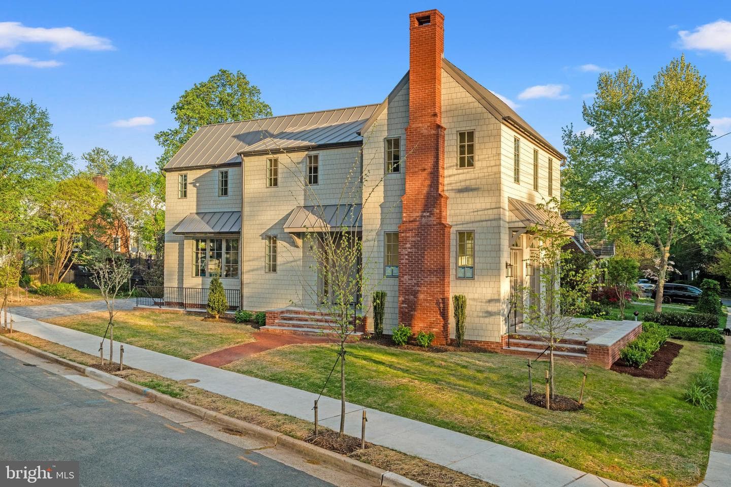 1004 Virginia Avenue photo 70