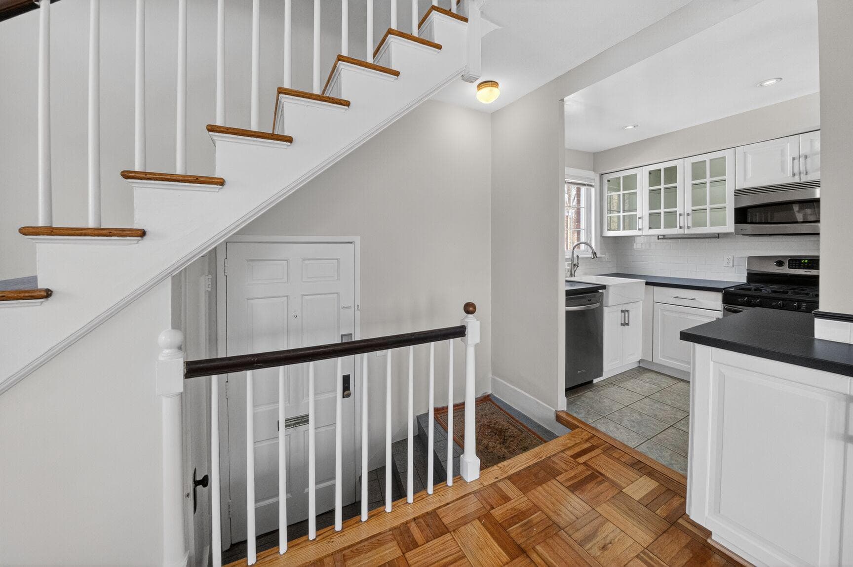 1103 Beverley Drive photo 4