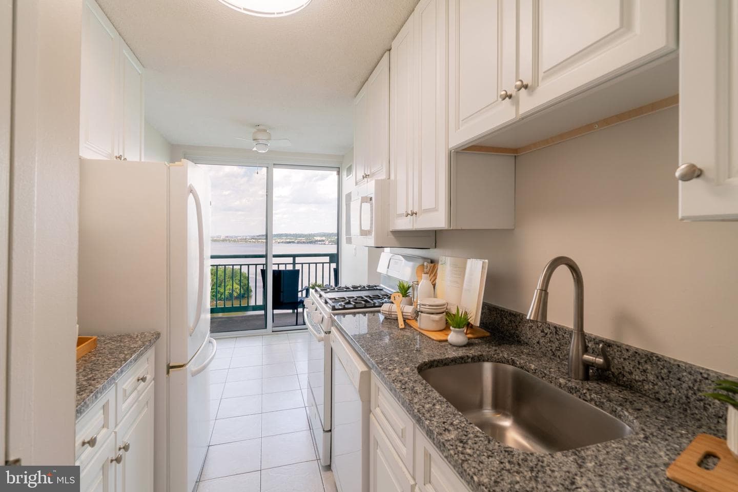 501 Slaters Lane #1407 photo 25