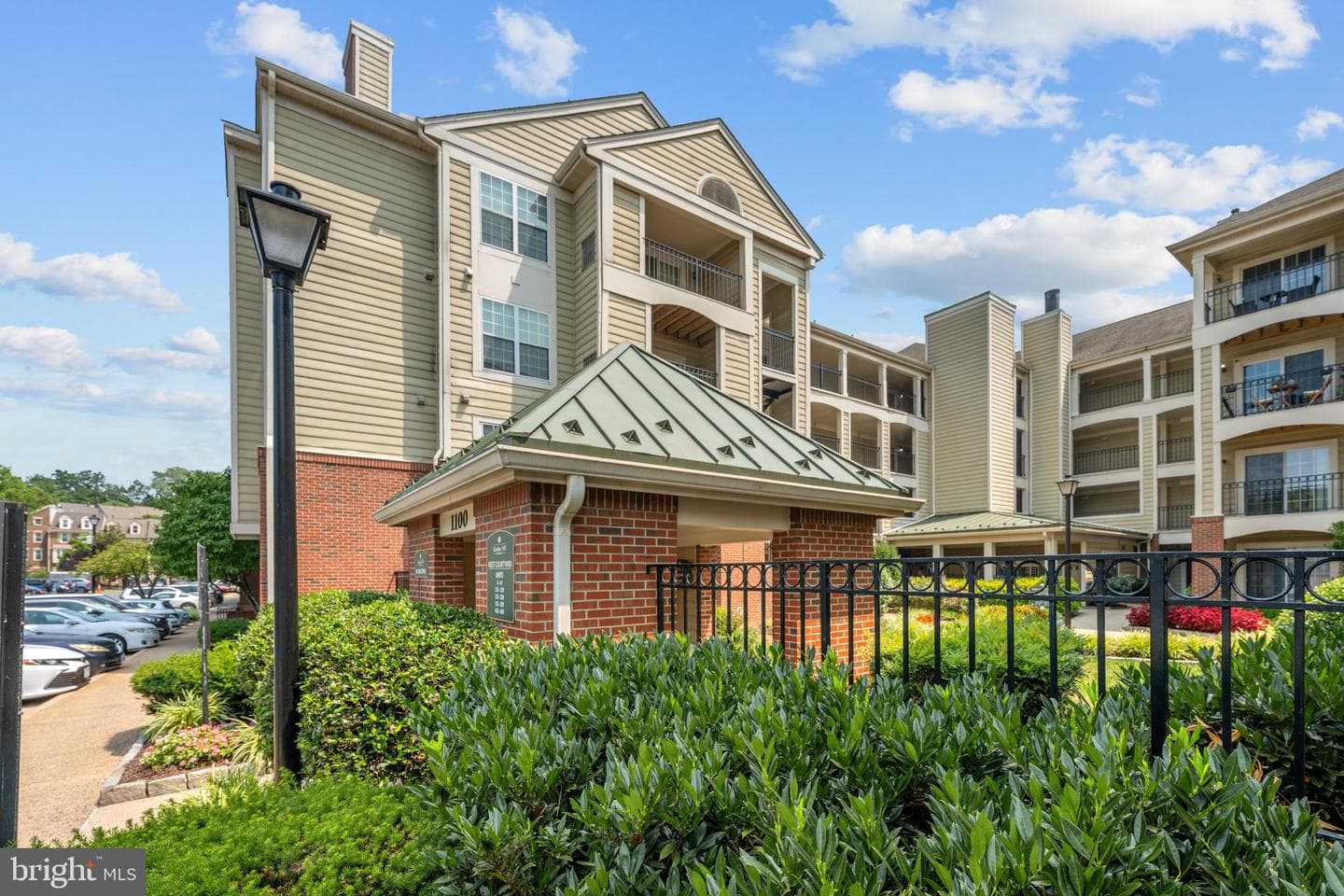 1100 Quaker Hill Drive #418, Alexandria