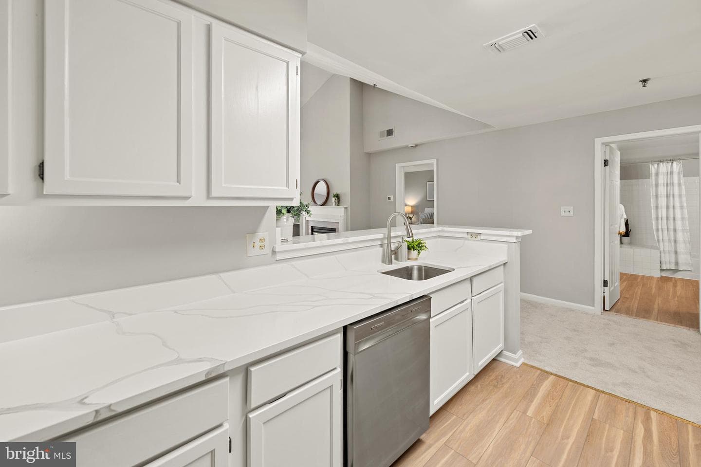 1100 Quaker Hill Drive #418 photo 5