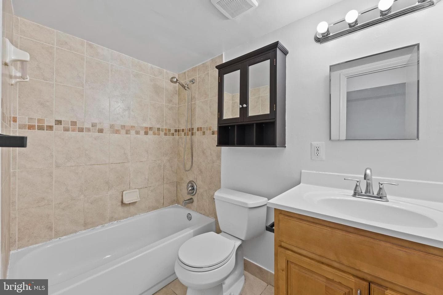 503 N Armistead Street #102 photo 24