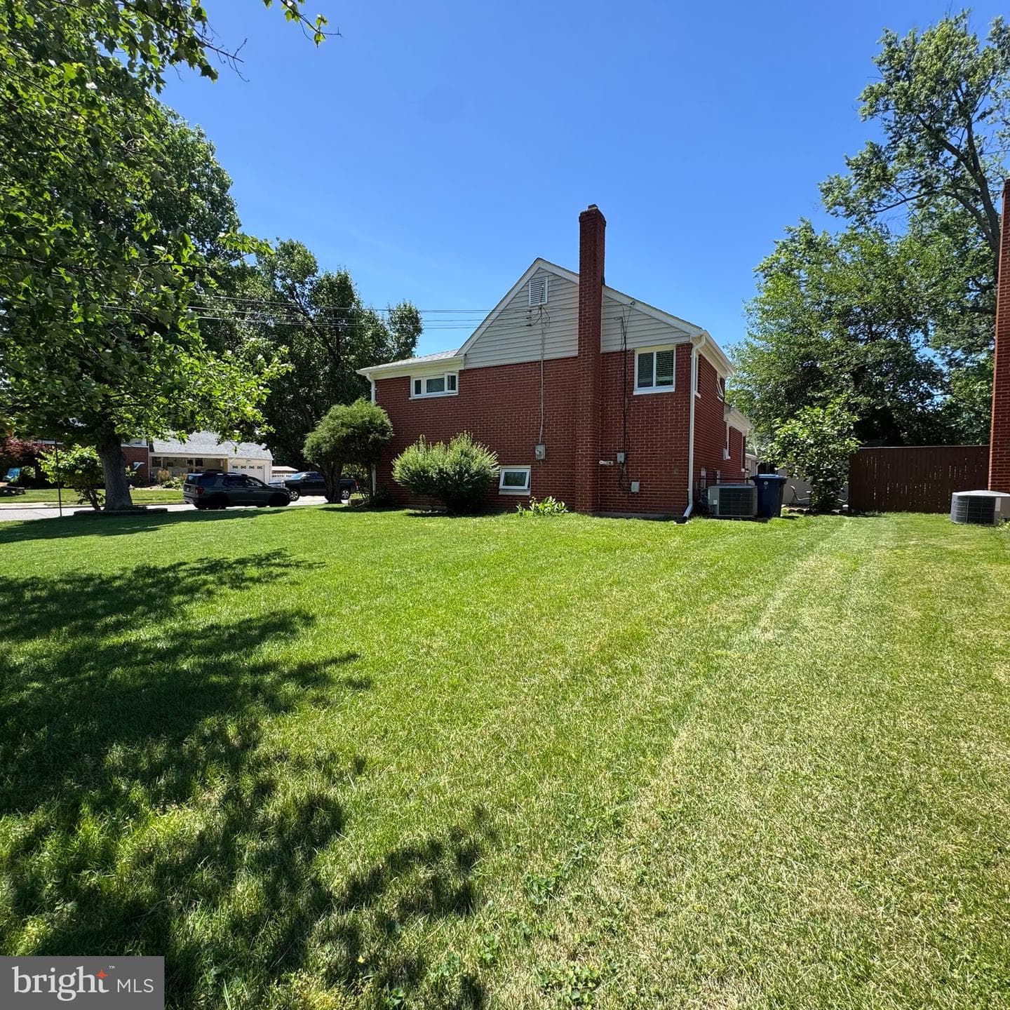 5313 Thayer Ave photo 32