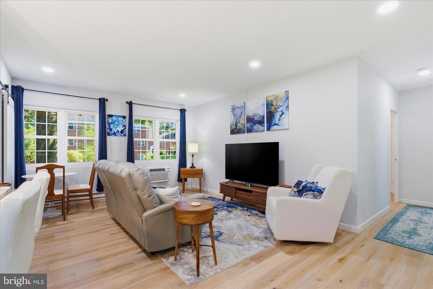 3454 Martha Custis Drive, Alexandria