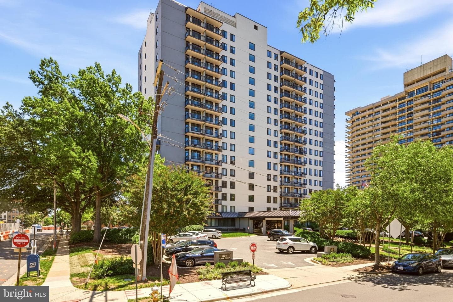 801 N Pitt Street #1601 photo 25