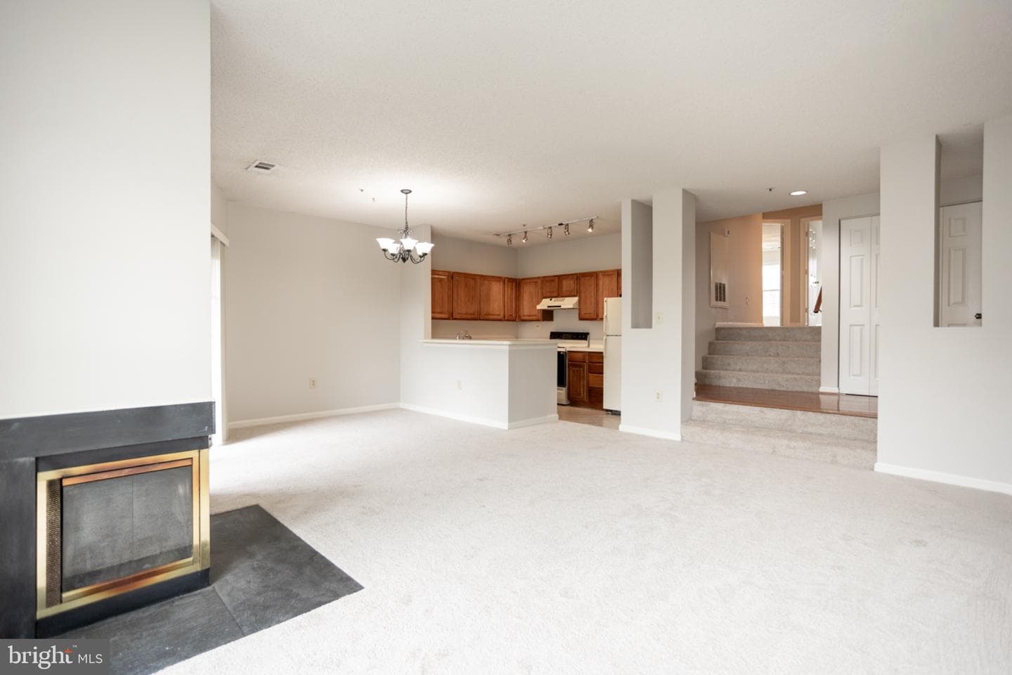 279 S Pickett Street #301 photo 18