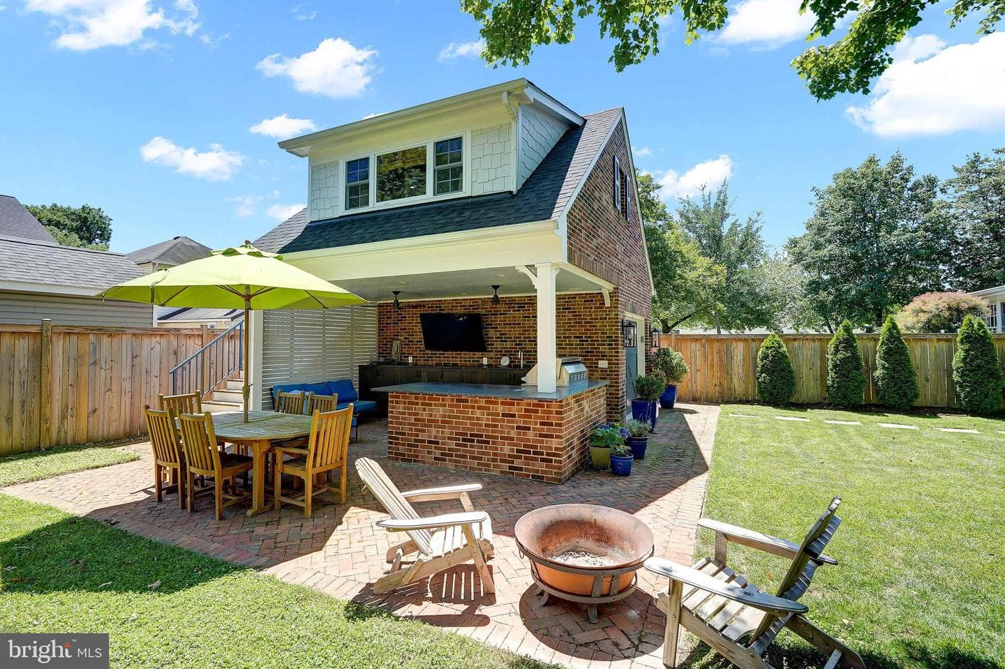 211 E Uhler Avenue photo 34