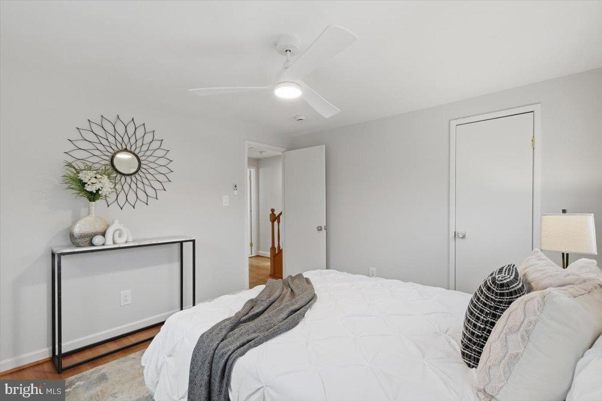 115 S Iris Street photo 29