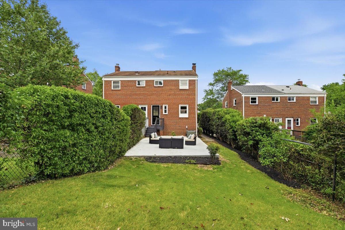 115 S Iris Street photo 32