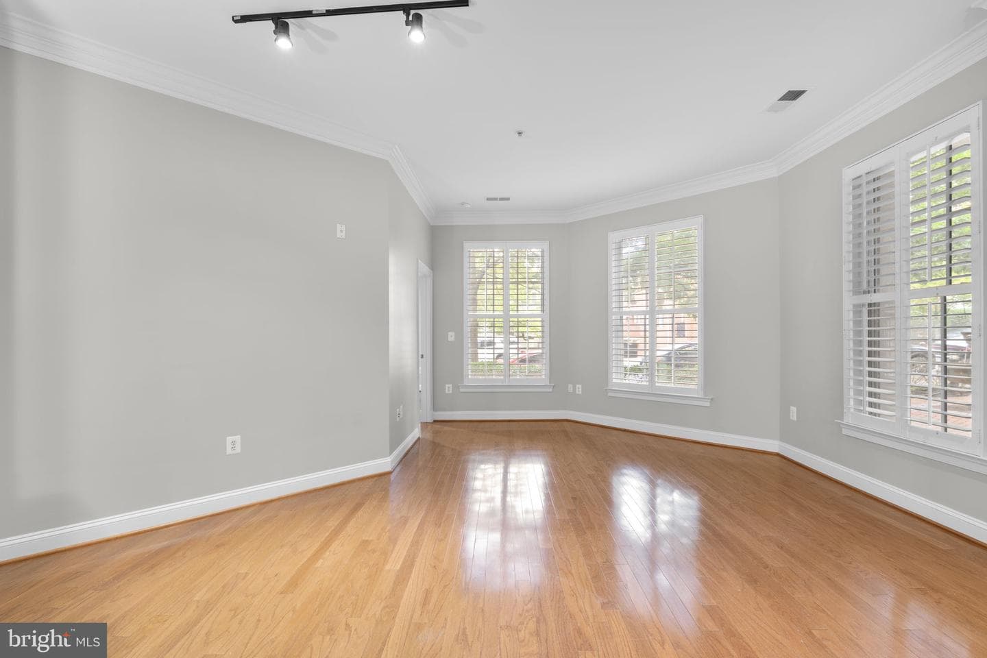 1023 N Royal Street #115 photo 5