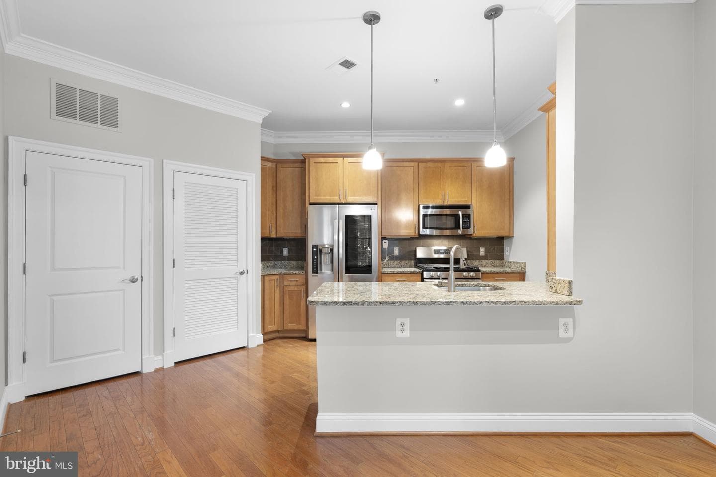 1023 N Royal Street #115 photo 9