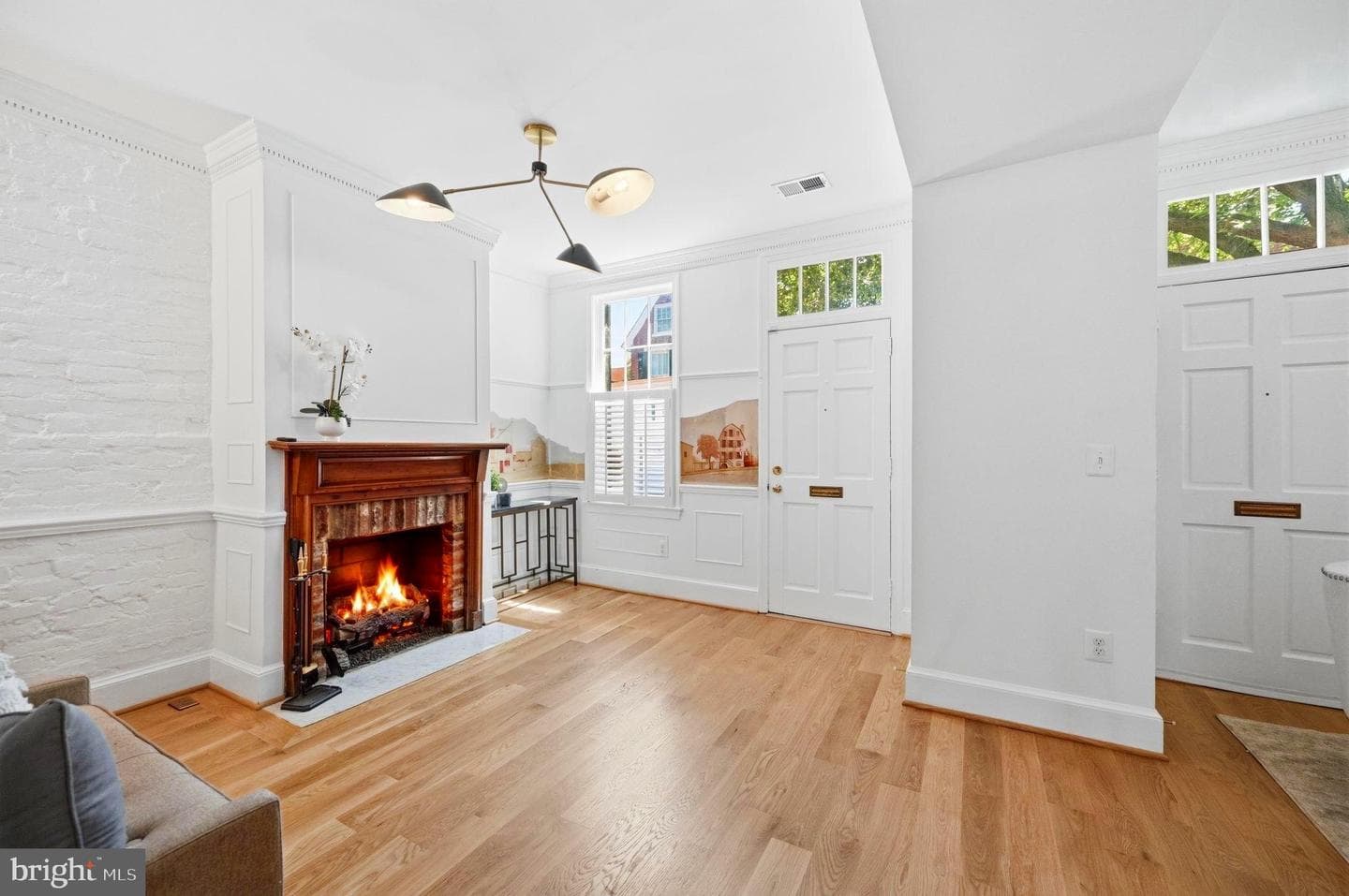 109 S Lee Street photo 4