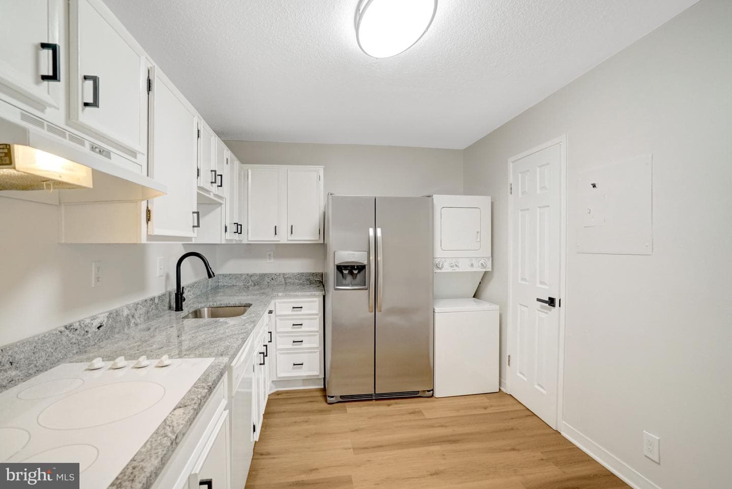 307 Yoakum Parkway #1406 photo 16