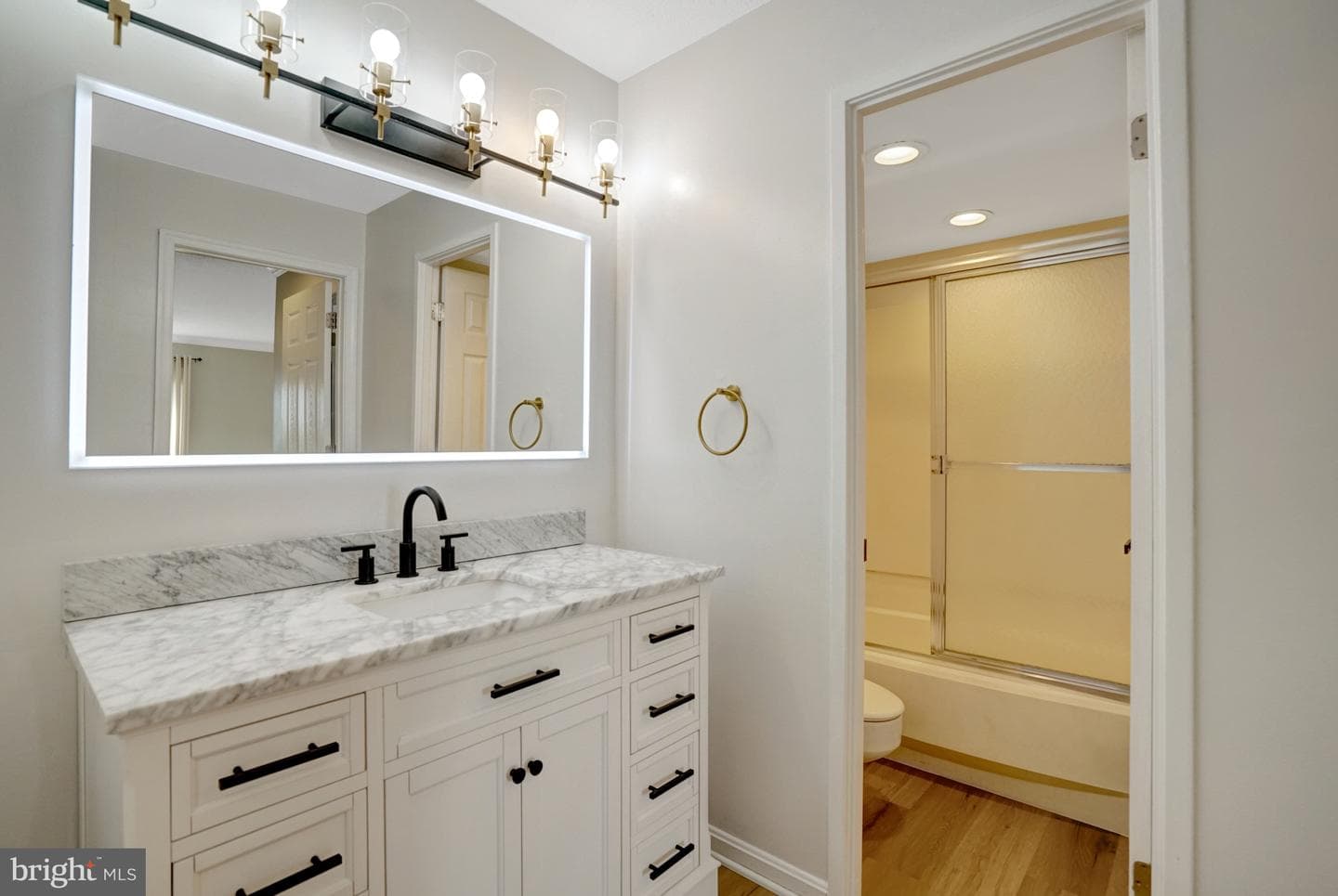 307 Yoakum Parkway #1406 photo 25