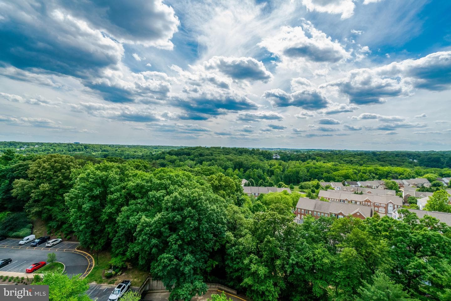 307 Yoakum Parkway #1406 photo 8