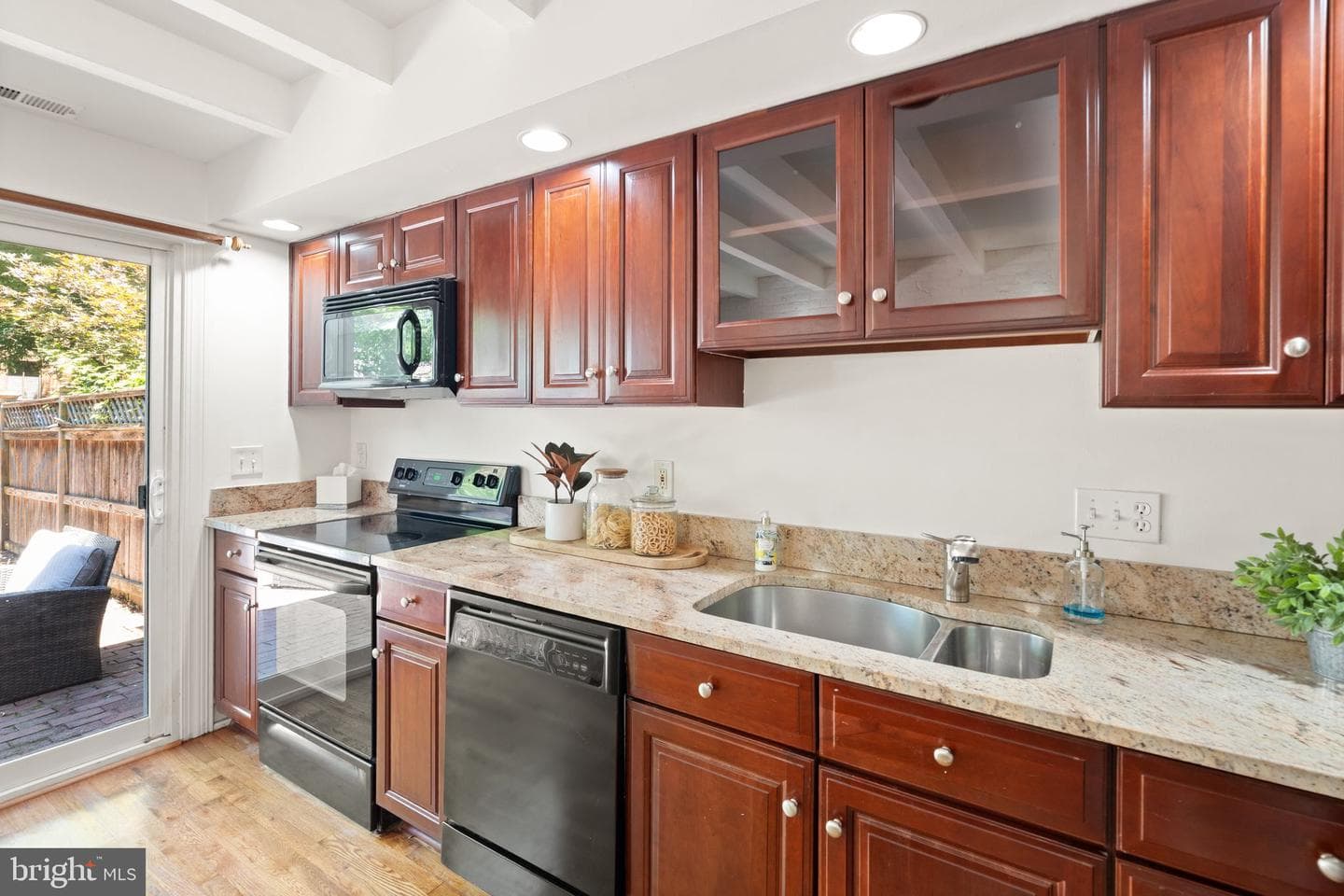 519 S St Asaph Street photo 23