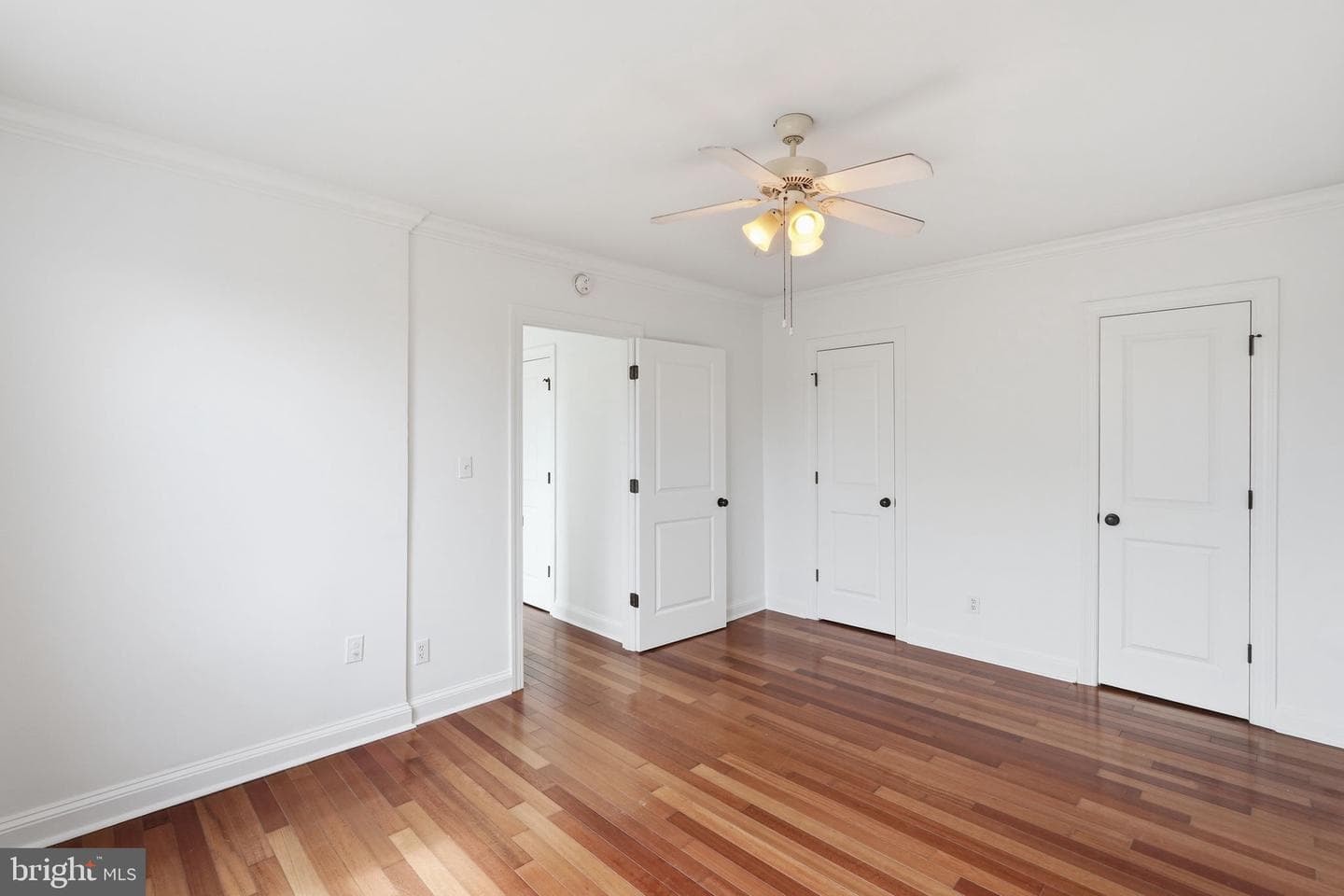 906 S Washington Street S #307 photo 14