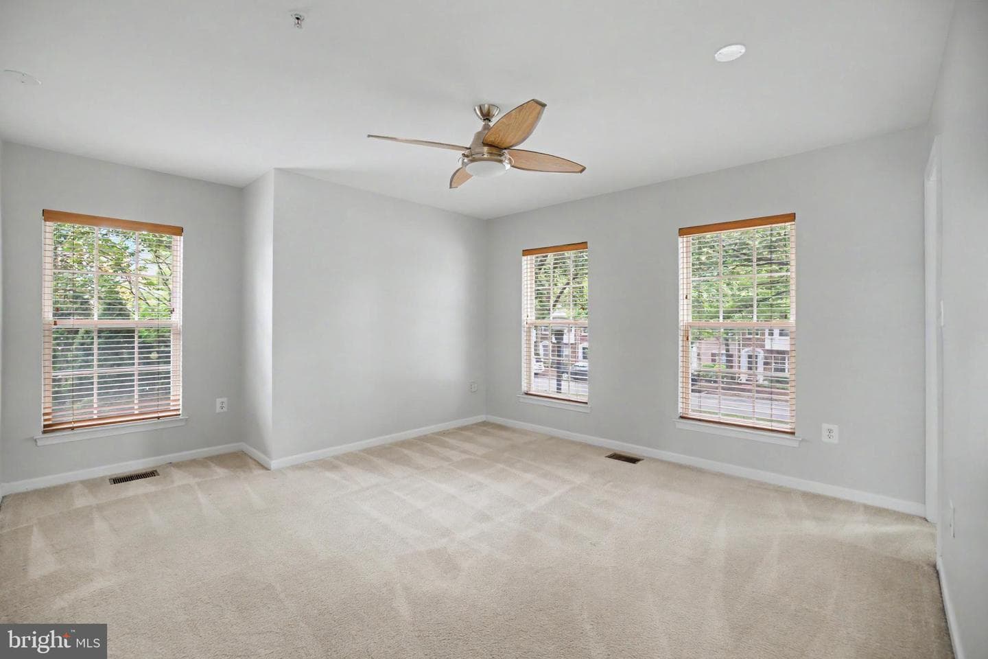 257 Cameron Station Boulevard photo 28
