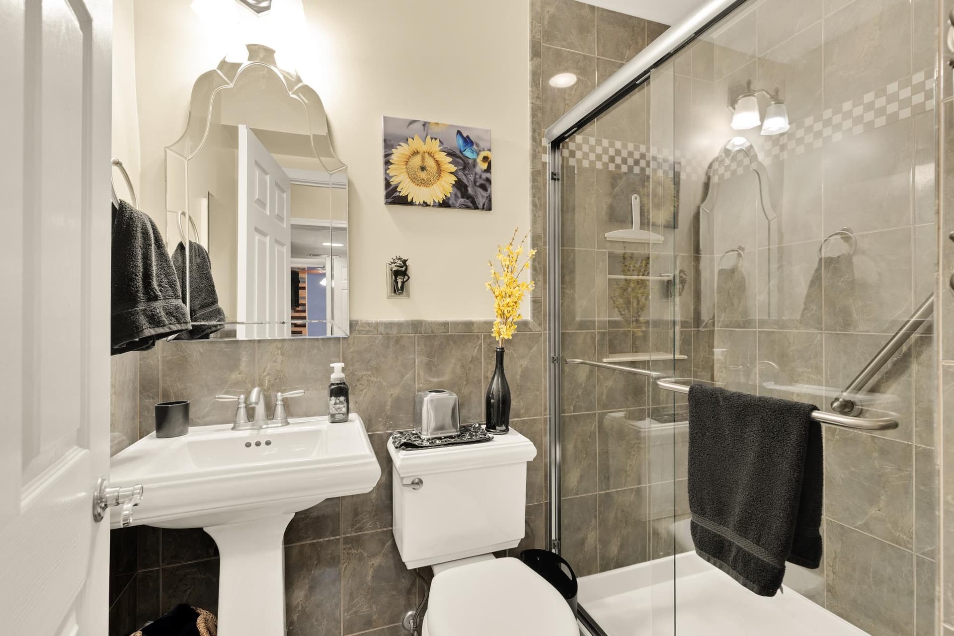 5006 Domain Place photo 37